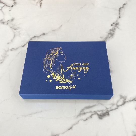 QUÀ TẶNG DOANH NGHIỆP - BỘ QUÀ TẶNG KHĂN CHOÀNG VÀ CÀI ÁO SANG TRỌNG